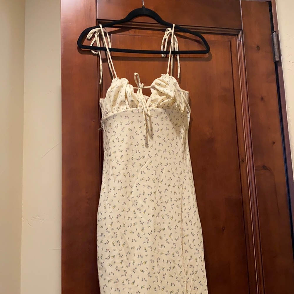 Floral yellow dress hits mid calf
